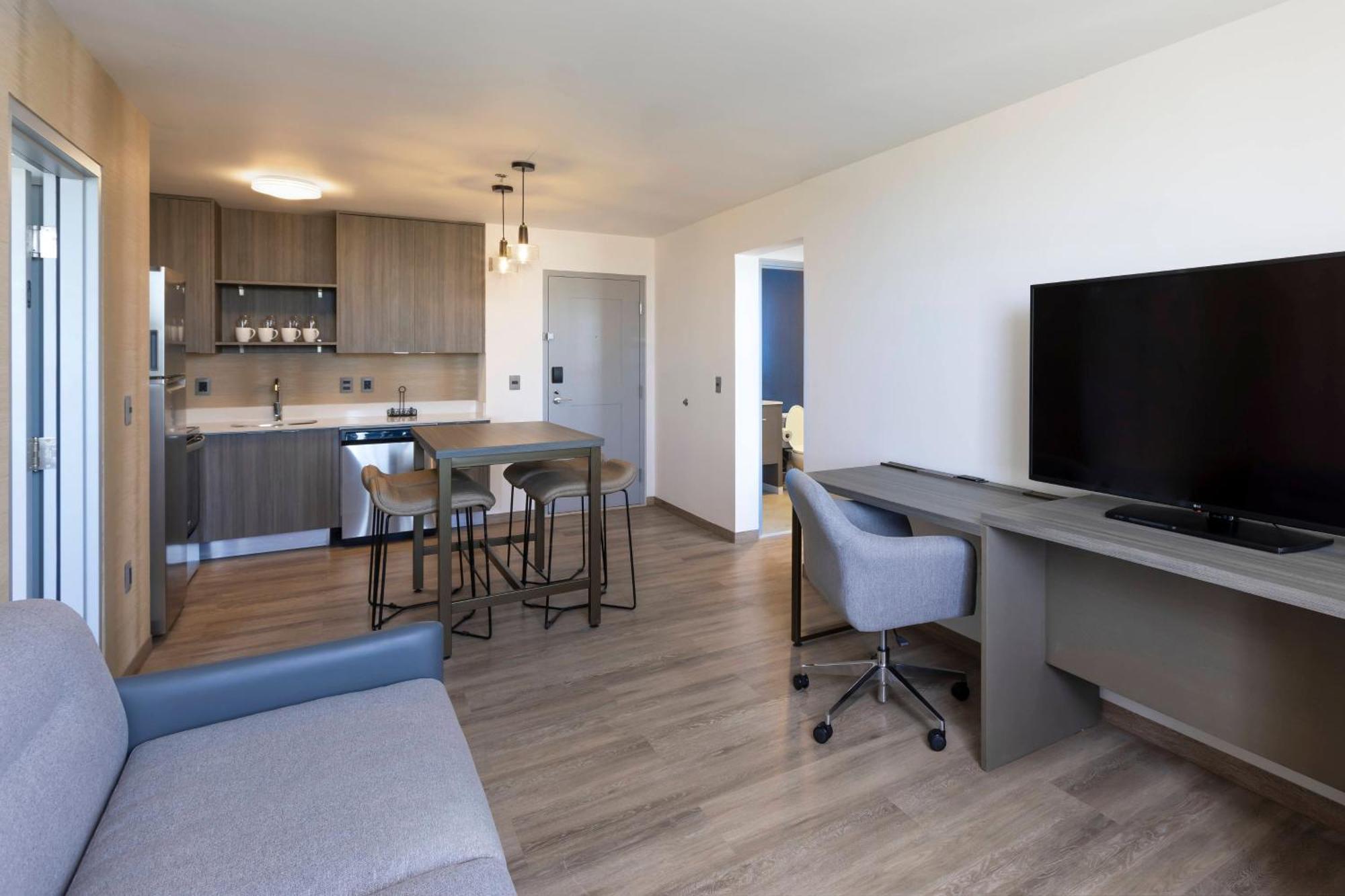Residence Inn By Marriott Cancun Hotel Zone Экстерьер фото