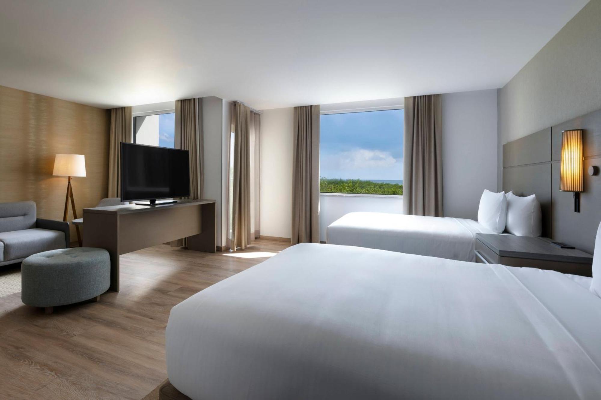 Residence Inn By Marriott Cancun Hotel Zone Экстерьер фото