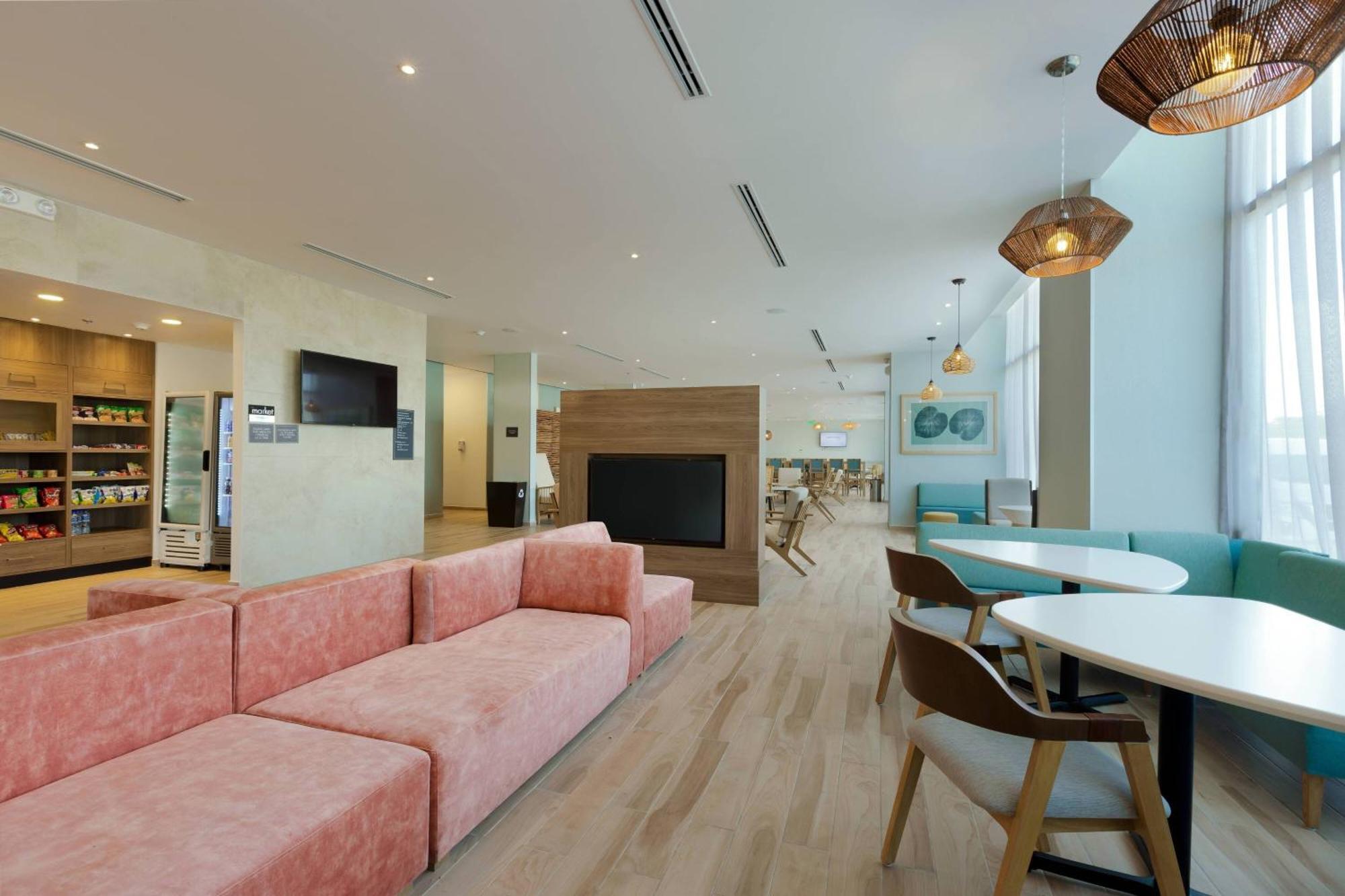 Residence Inn By Marriott Cancun Hotel Zone Экстерьер фото