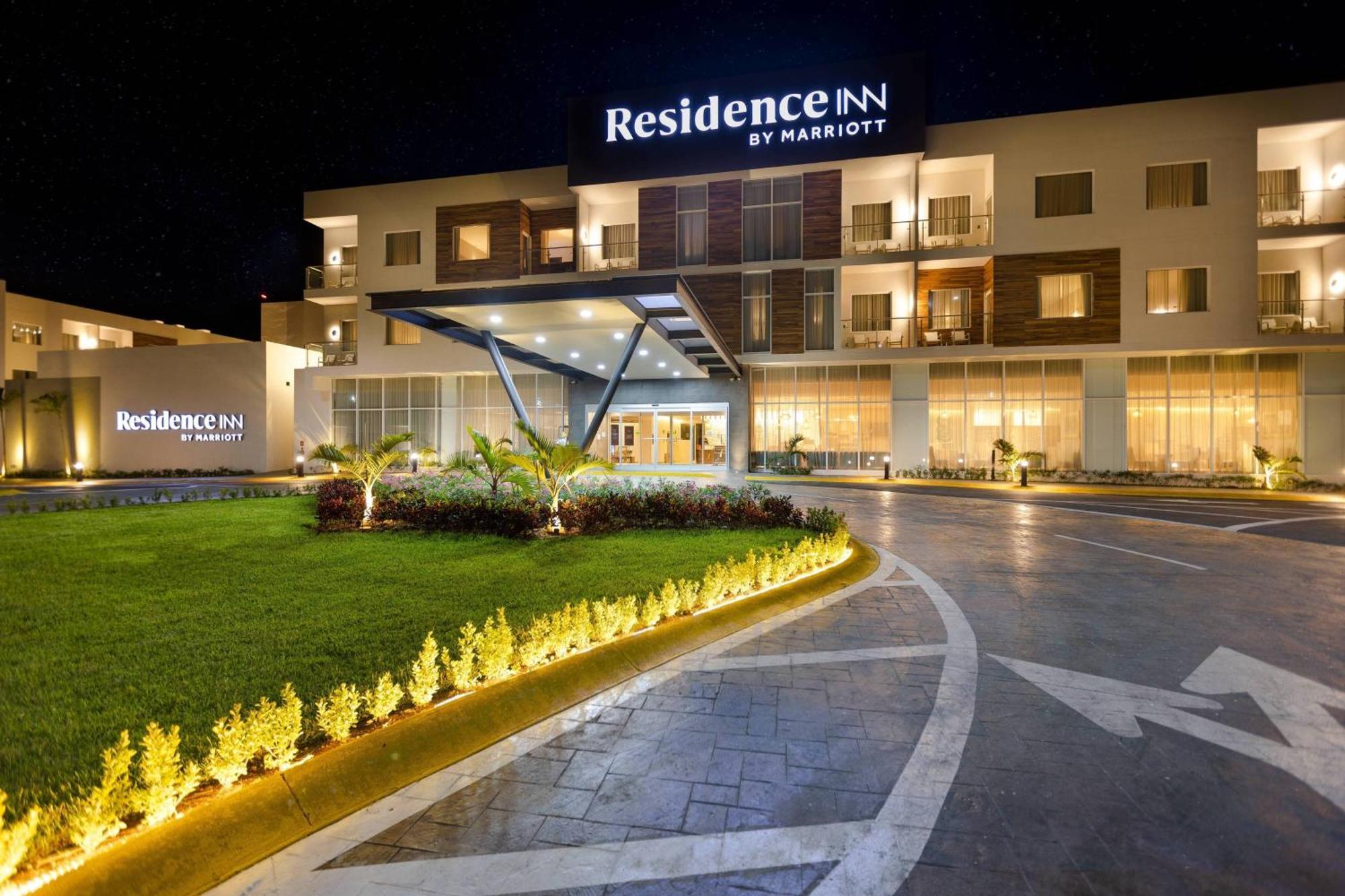Residence Inn By Marriott Cancun Hotel Zone Экстерьер фото